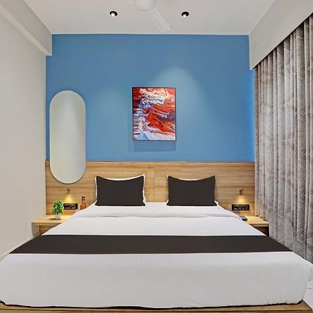 Hotel Lee Platinum Ahmedabad Exterior photo