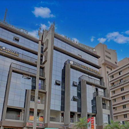 Hotel Lee Platinum Ahmedabad Exterior photo