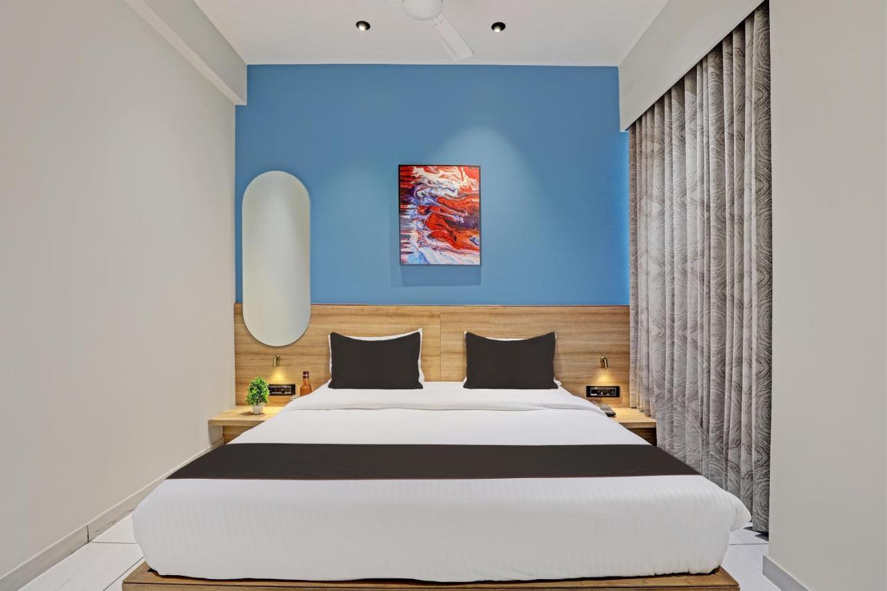 Hotel Lee Platinum Ahmedabad Exterior photo